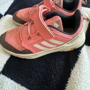 Adidas Kids Terrex Pink and black Shoes size 13 girl